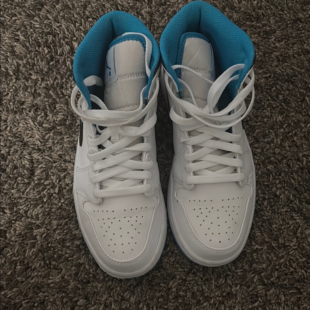 Blue and white jordan’s